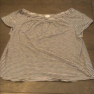 Style & Co off the should black & white striped